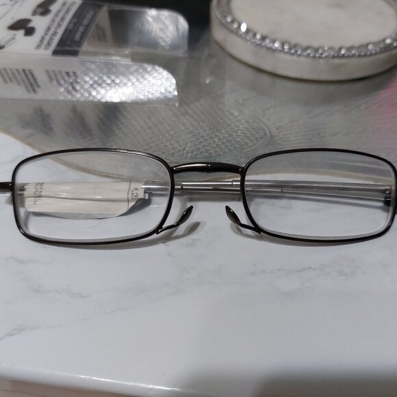 Foster Grant MicroVision Compact Reading Glasses 1.25 Power - Picture 3 of 13